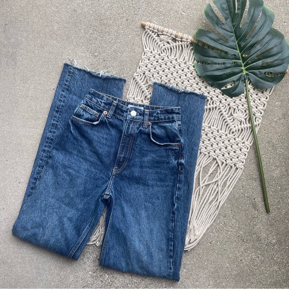 Zara High Rise Jeans Size 2